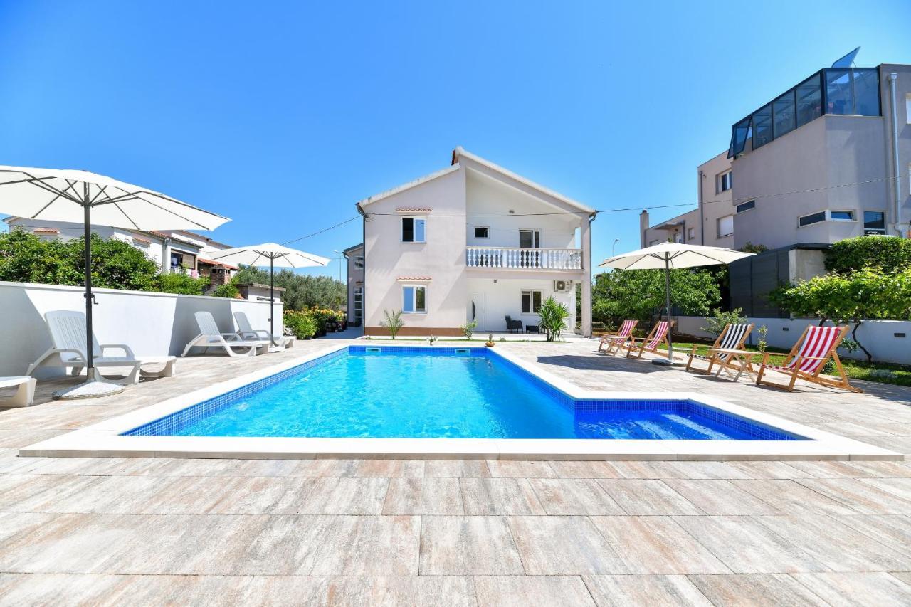 Appartement Pool House Luka à Zadar Extérieur photo