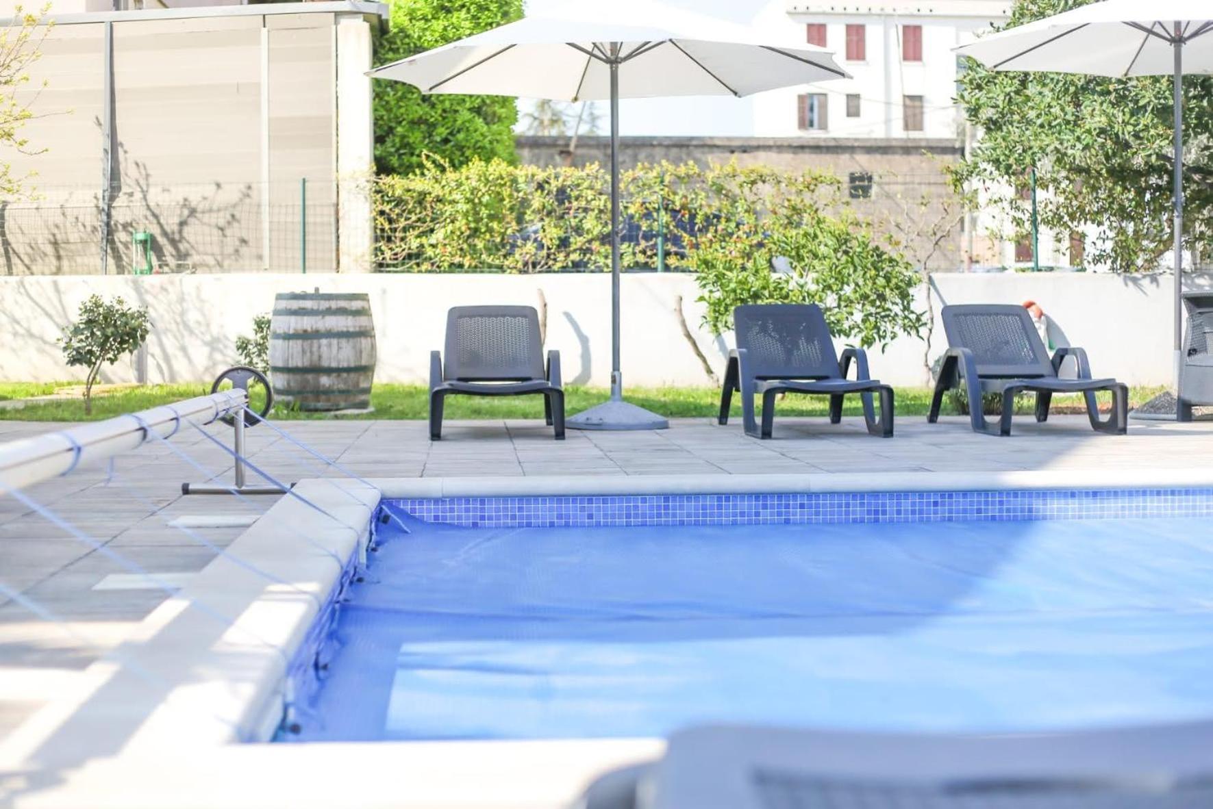 Appartement Pool House Luka à Zadar Extérieur photo